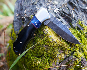 Handmade Damascus Folding Knife - Premium Pocket knife - Best for Hunting and Camping